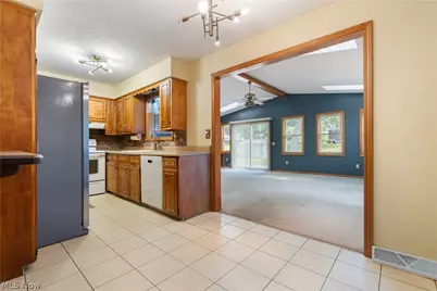 2263 Dewport Drive, Akron, OH 44312 - Photo 10