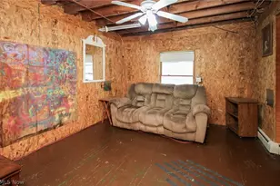 261 Melrose Ave, Youngstown, OH 44512 - Photo 6