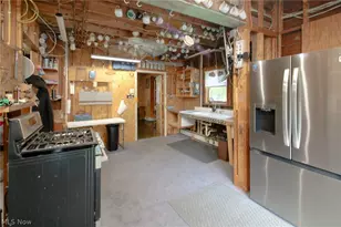261 Melrose Ave, Youngstown, OH 44512 - Photo 14