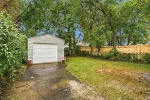 1013 Celina Ave, Akron, OH 44307 - Photo 30
