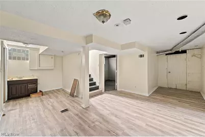 1013 Celina Avenue, Akron, OH 44307 - Photo 28