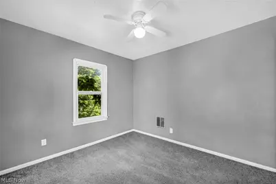 8113 Maryland Avenue, Loveland, OH 44105 - Photo 22