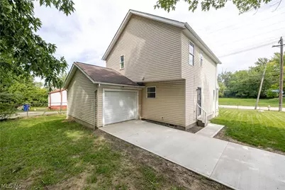 1404 Lakeview Road, Loveland, OH 44112 - Photo 30