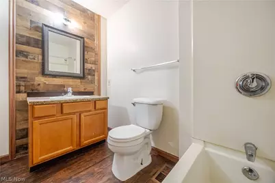 1404 Lakeview Road, Loveland, OH 44112 - Photo 14