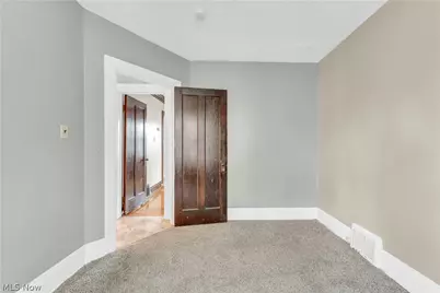 1467 Larchmont Road #2/UP, Loveland, OH 44110 - Photo 14