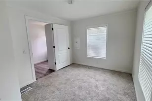 9735 Chillicothe Rd, Kirtland, OH 44094 - Photo 16