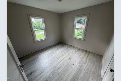 1123 15th Street NE, Canton, OH 44705 - Photo 8
