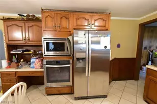 714 Sunset Dr, Lisbon, OH 44432 - Photo 8