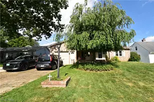 714 Sunset Dr, Lisbon, OH 44432 - Photo 2