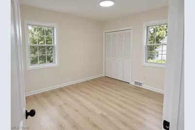 2219 E 87th Street, Loveland, OH 44106 - Photo 14