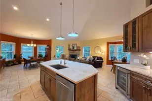 8487 Center St, Mentor, OH 44060 - Photo 36