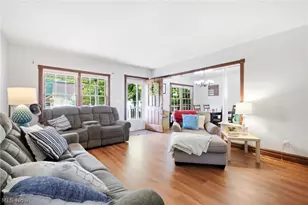 512 7th St, Fairport Harbor, OH 44077 - Photo 18