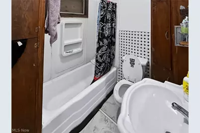 10001 Stoughton Avenue, Loveland, OH 44104 - Photo 30