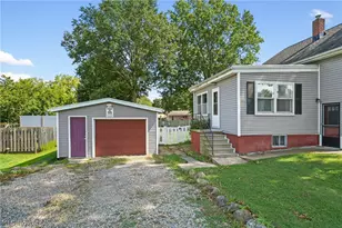 3051 Perrydale St NW, Uniontown, OH 44685 - Photo 28