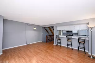2942 Heatherwood Ct, Stow, OH 44224 - Photo 10