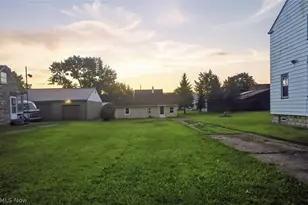 153 N Dunlap Ave, Youngstown, OH 44509 - Photo 2