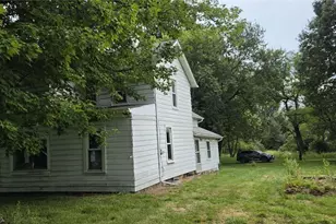 4234 Hayes Rd, Ravenna, OH 44266 - Photo 2
