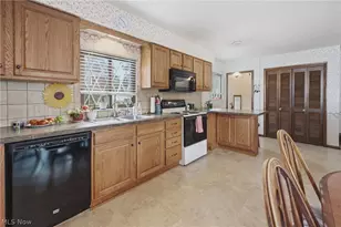 1956 Goodyear Blvd, Akron, OH 44305 - Photo 8