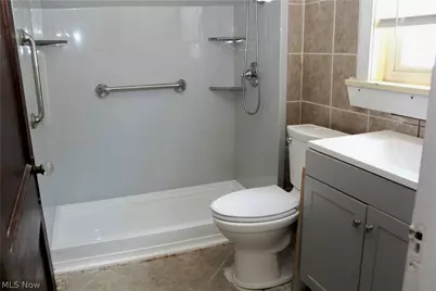 306 S Hazelwood Avenue, Youngstown, OH 44509 - Photo 14
