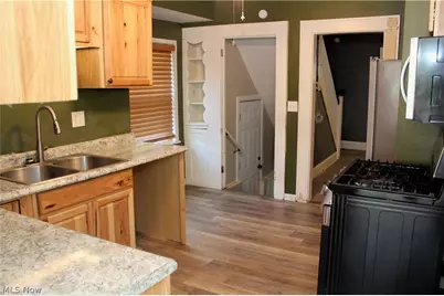 306 S Hazelwood Avenue, Youngstown, OH 44509 - Photo 10