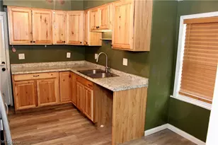 306 S Hazelwood Ave, Youngstown, OH 44509 - Photo 8