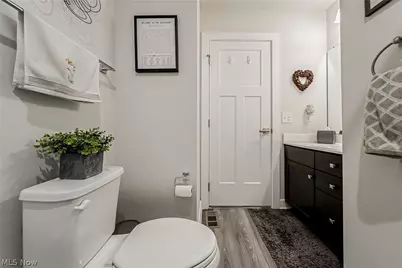 34691 Legends Way, Grafton, OH 44044 - Photo 20