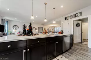 34691 Legends Way, Grafton, OH 44044 - Photo 10