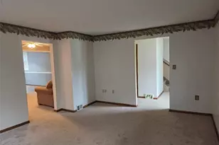 158 Lincoln St, Amherst, OH 44001 - Photo 10