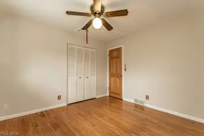 30140 Regent Road, Wickliffe, OH 44092 - Photo 18