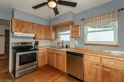 30140 Regent Road, Wickliffe, OH 44092 - Photo 12
