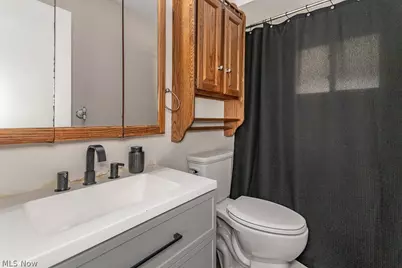 30140 Regent Road, Wickliffe, OH 44092 - Photo 16