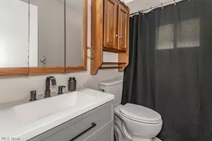 30140 Regent Rd, Wickliffe, OH 44092 - Photo 16