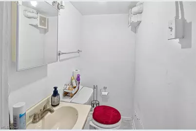 15715 Glendale Avenue, Loveland, OH 44128 - Photo 14