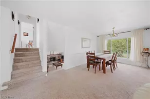 3707 Dauphin Dr NE, Canton, OH 44721 - Photo 10