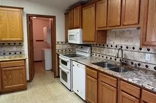3295 Waterside Dr, Akron, OH 44319 - Photo 18