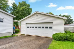 4025 Burke Ave NE, Louisville, OH 44641 - Photo 34