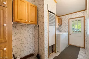 4025 Burke Ave NE, Louisville, OH 44641 - Photo 24