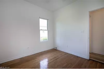 15009 Miles Avenue, Loveland, OH 44128 - Photo 18