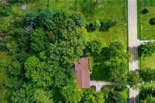 8910 Crackel Rd, Chagrin Falls, OH 44023 - Photo 48