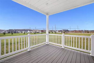 506 Meadow Trail SW, Hartville, OH 44632 - Photo 2