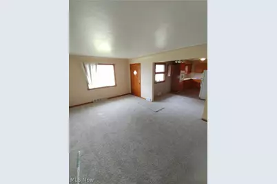 323 Marmion Avenue, Youngstown, OH 44507 - Photo 2
