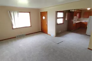 323 Marmion Ave, Youngstown, OH 44507 - Photo 2