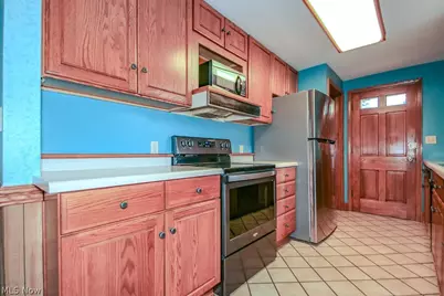 944 Larkridge Avenue, Youngstown, OH 44512 - Photo 10