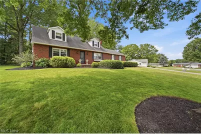 805 Concord Street NW, Massillon, OH 44646 - Photo 2