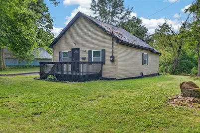 6741 Sumner Road, Ravenna, OH 44266 - Photo 2