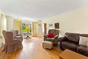 691 E Ford Ave, Barberton, OH 44203 - Photo 4
