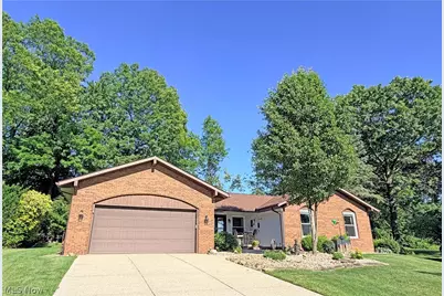 1043 Reedy Drive, Wadsworth, OH 44281 - Photo 2