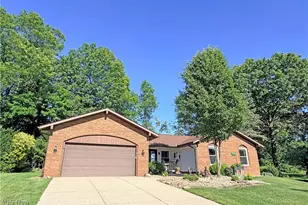1043 Reedy Dr, Wadsworth, OH 44281 - Photo 2