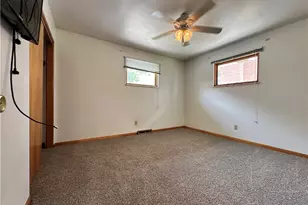 229 Donnell St, Weirton, WV 26062 - Photo 16