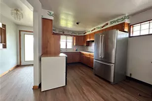 229 Donnell St, Weirton, WV 26062 - Photo 6